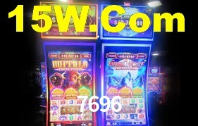 7696